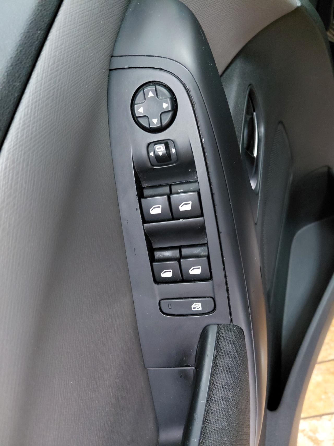 Citroen Grand C4 Picasso 1.6 e-HDi 115 Exclusive