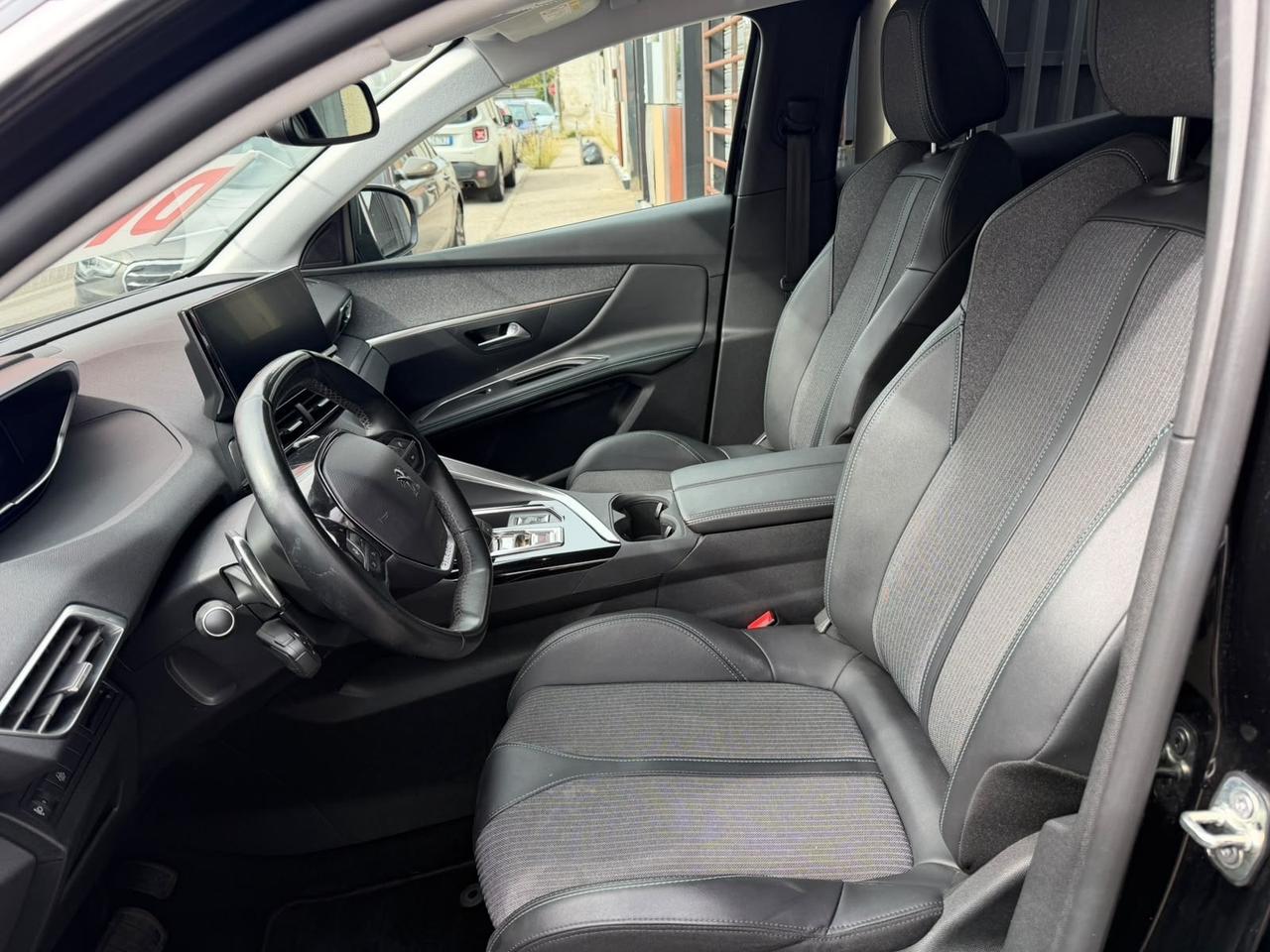 Peugeot 3008 BlueHDi 130 S&S EAT8 Allure Pack