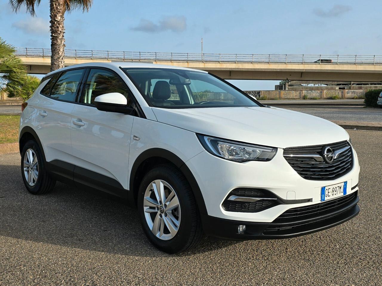 Opel Grandland X 1.5 diesel Ecotec Start&Stop aut. Business Ed.