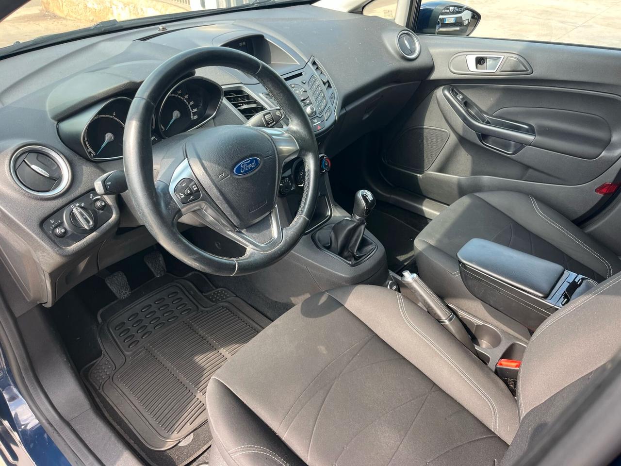 Ford Fiesta 1.5 TDCi 75CV 5 porte Black & White Edition