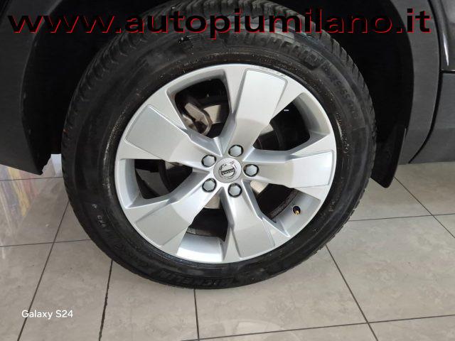VOLVO XC40 T2 Geartronic Momentum Pro