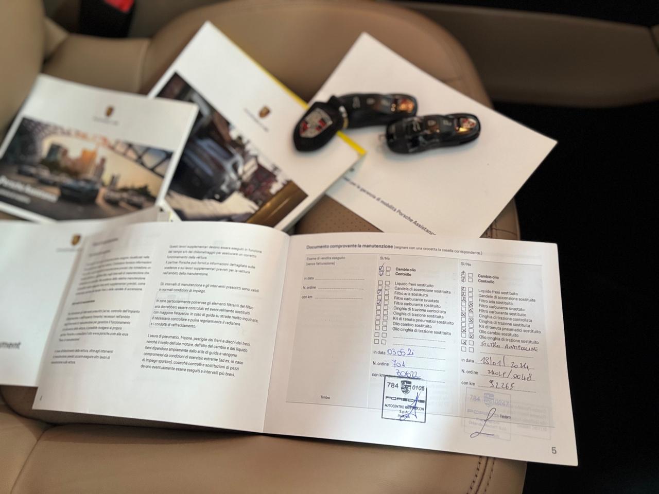 Porsche Macan 2.0 245 cv pdk tetto matrix sound permute finanziamenti