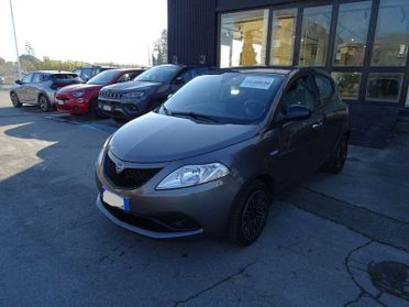 Lancia Ypsilon 1.2 69 CV 5 porte Gold