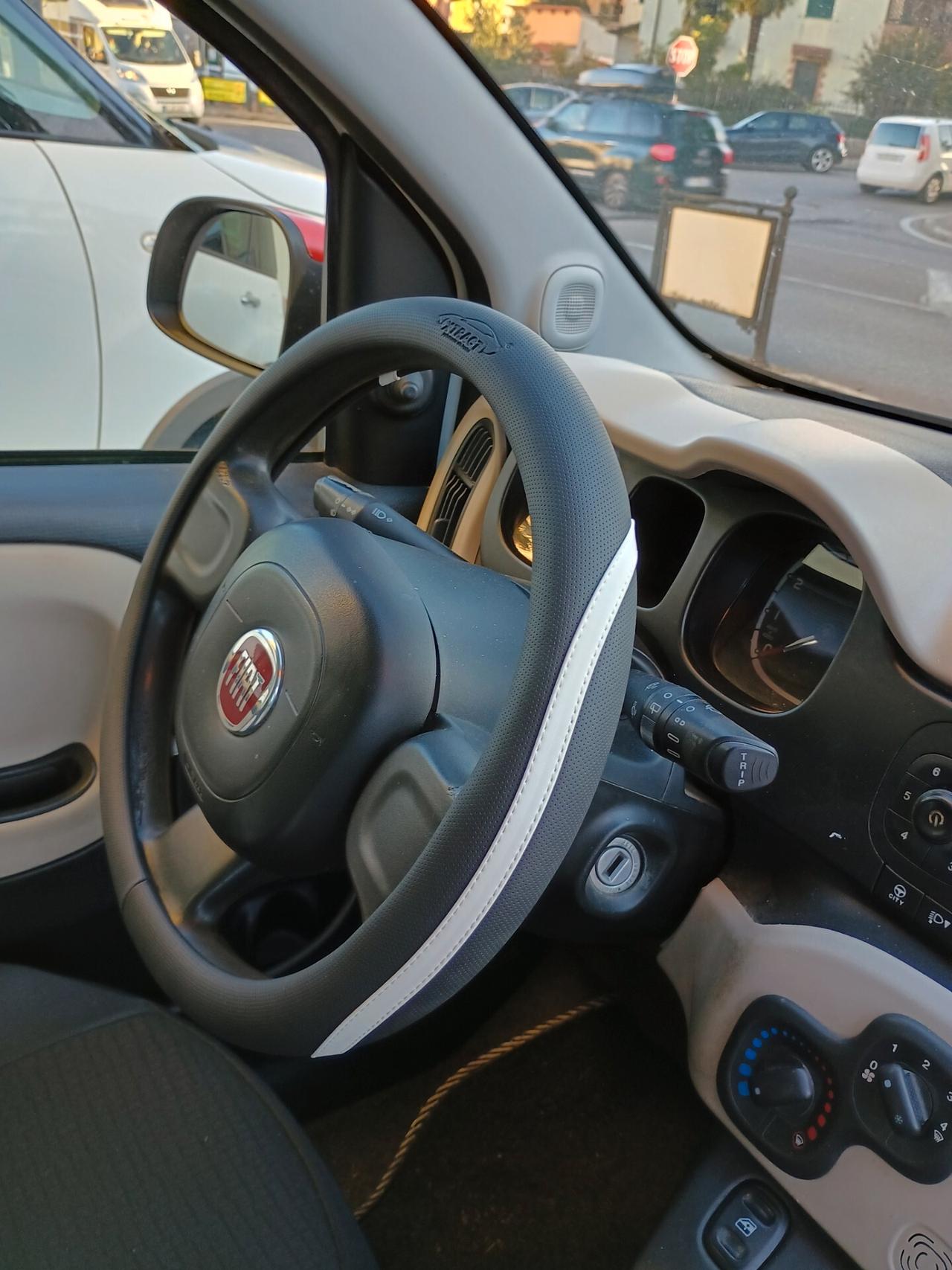 Fiat Panda 0.9 TwinAir Turbo Natural Power Lounge