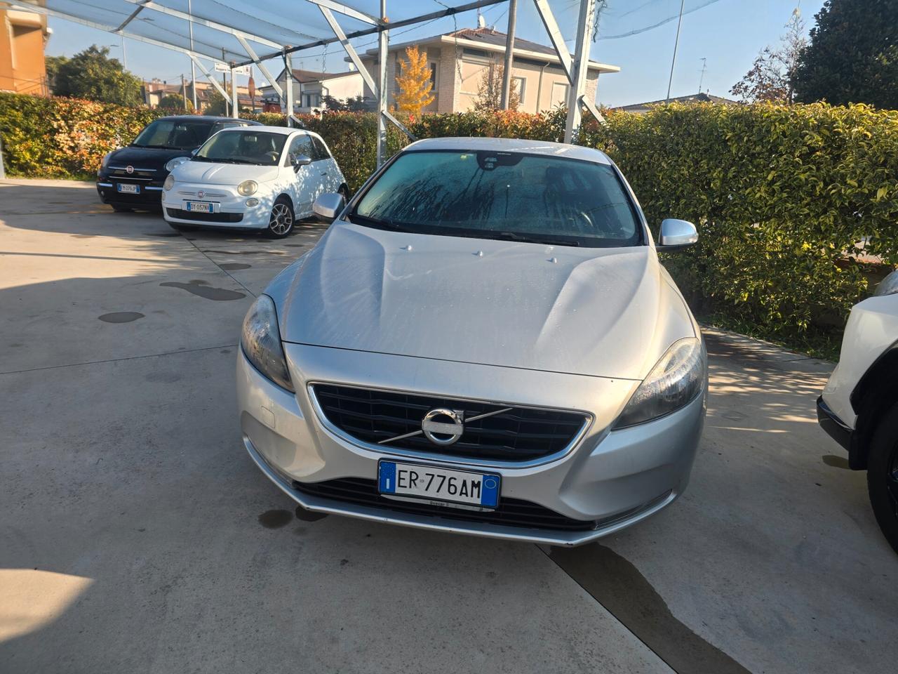 Volvo V40 D2 1.6 R-design Kinetic