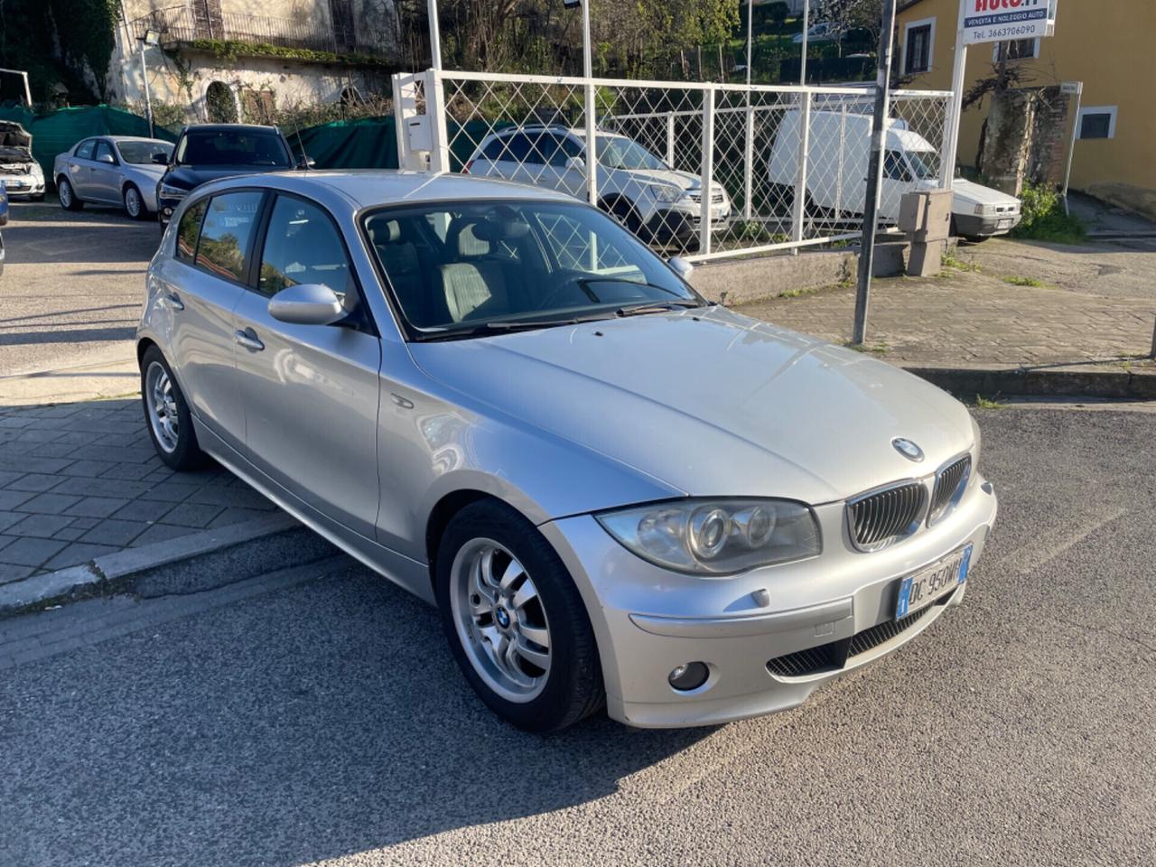 Bmw 118 118d cat 5 porte Attiva
