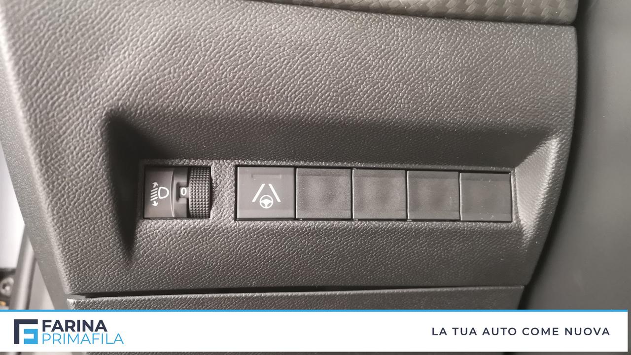 PEUGEOT 2008 1.2 hybrid Allure 136cv e-dcs6