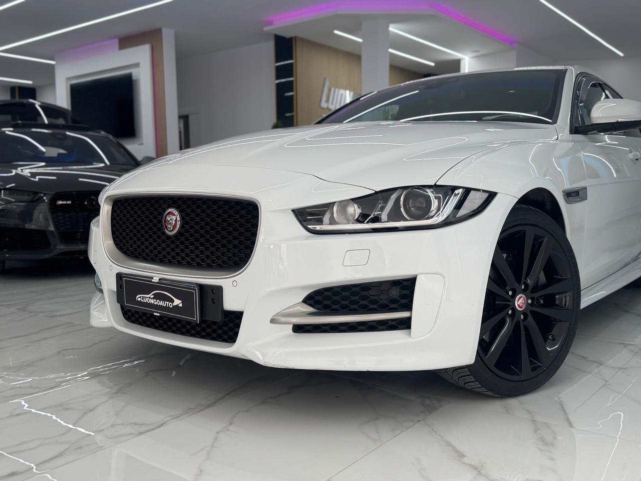 Jaguar XE 2.0 D 240 CV AWD aut. R-Sport