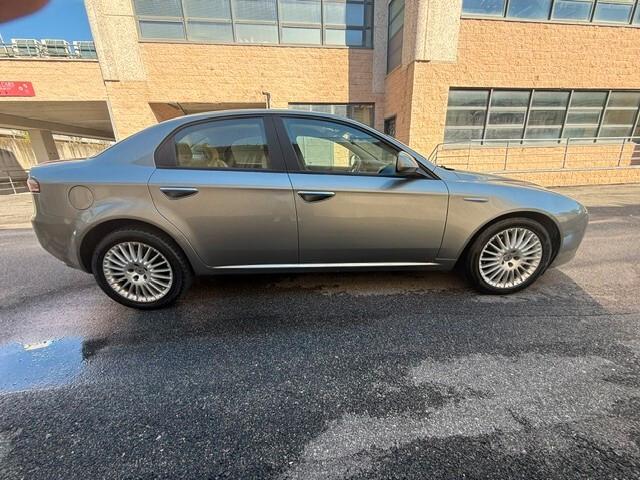 Alfa Romeo 159 1.9 JTDm 16V Distinctive Q-Tronic