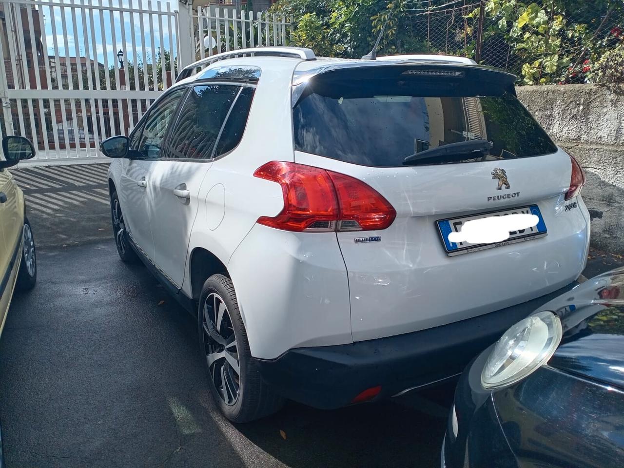 Peugeot 2008 BlueHDi 100 Black Matt