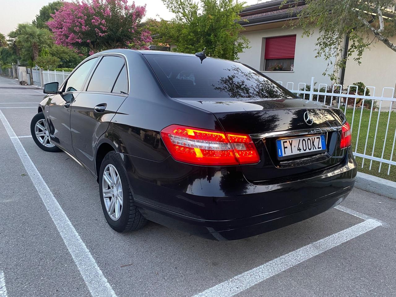 Mercedes-benz E 200 220 CDI BlueEFFICIENCY Elegance