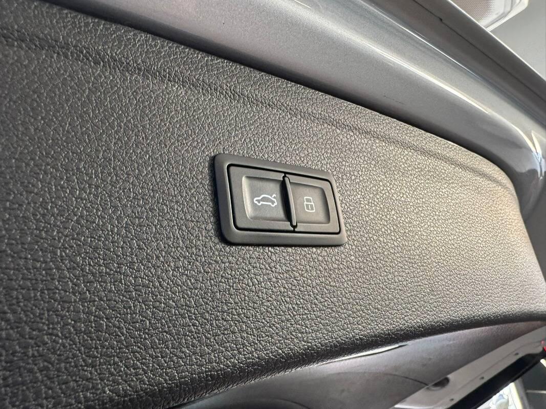 Audi Q5 40 2.0 tdi mhev 12V S line quattro s-tronic