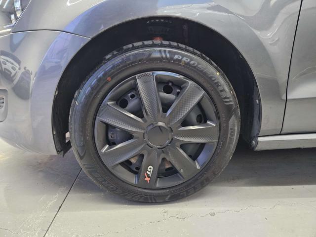 Volkswagen Polo Polo V 2009 3p 1.6 Highline bi-fuel 82cv