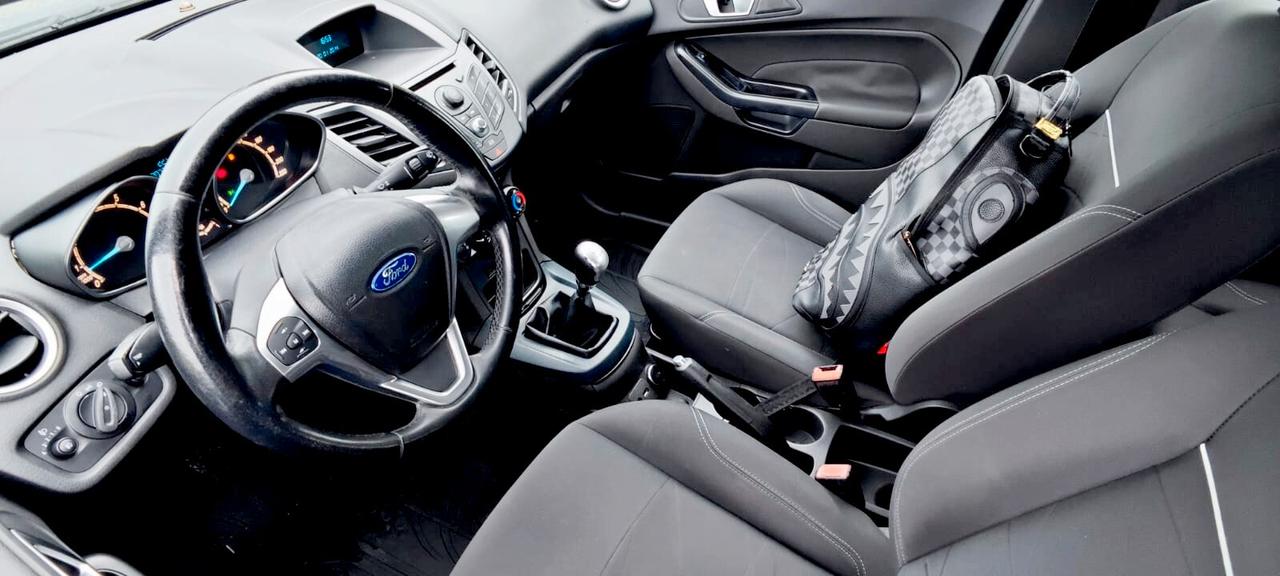 Ford Fiesta 1.0 EcoBoost 100CV 5 porte Powershift Titanium