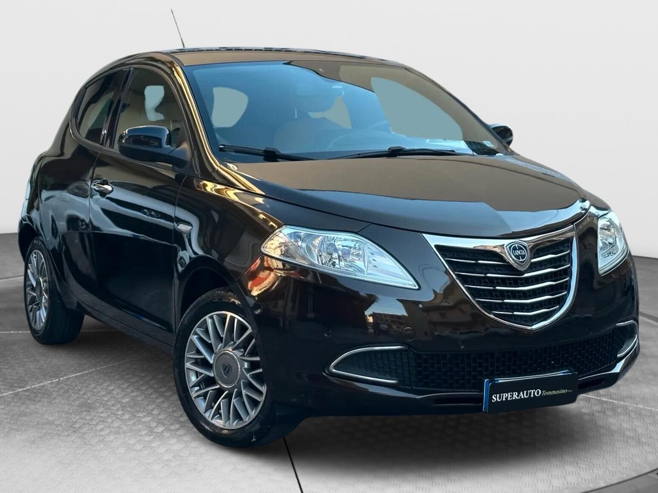 Lancia Ypsilon 1.2 69 CV 5 porte 90.000 KM