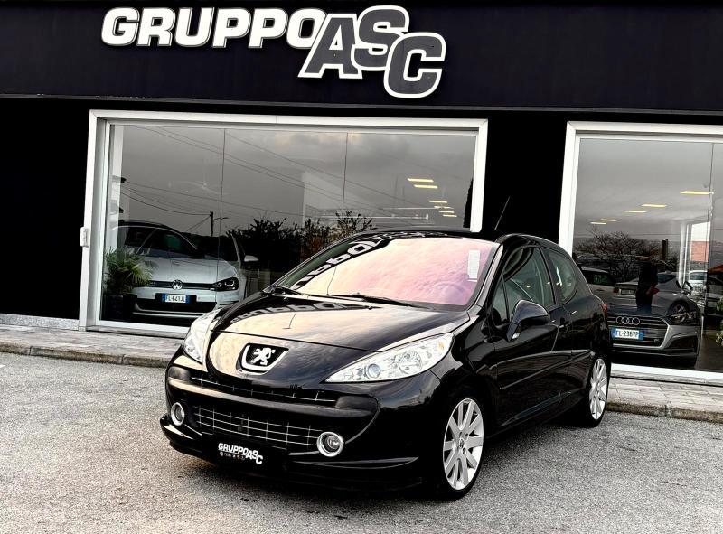 Peugeot 207 3 Porte 1.6 DIESEL 110 CV ADATTA NEOPATENTATI