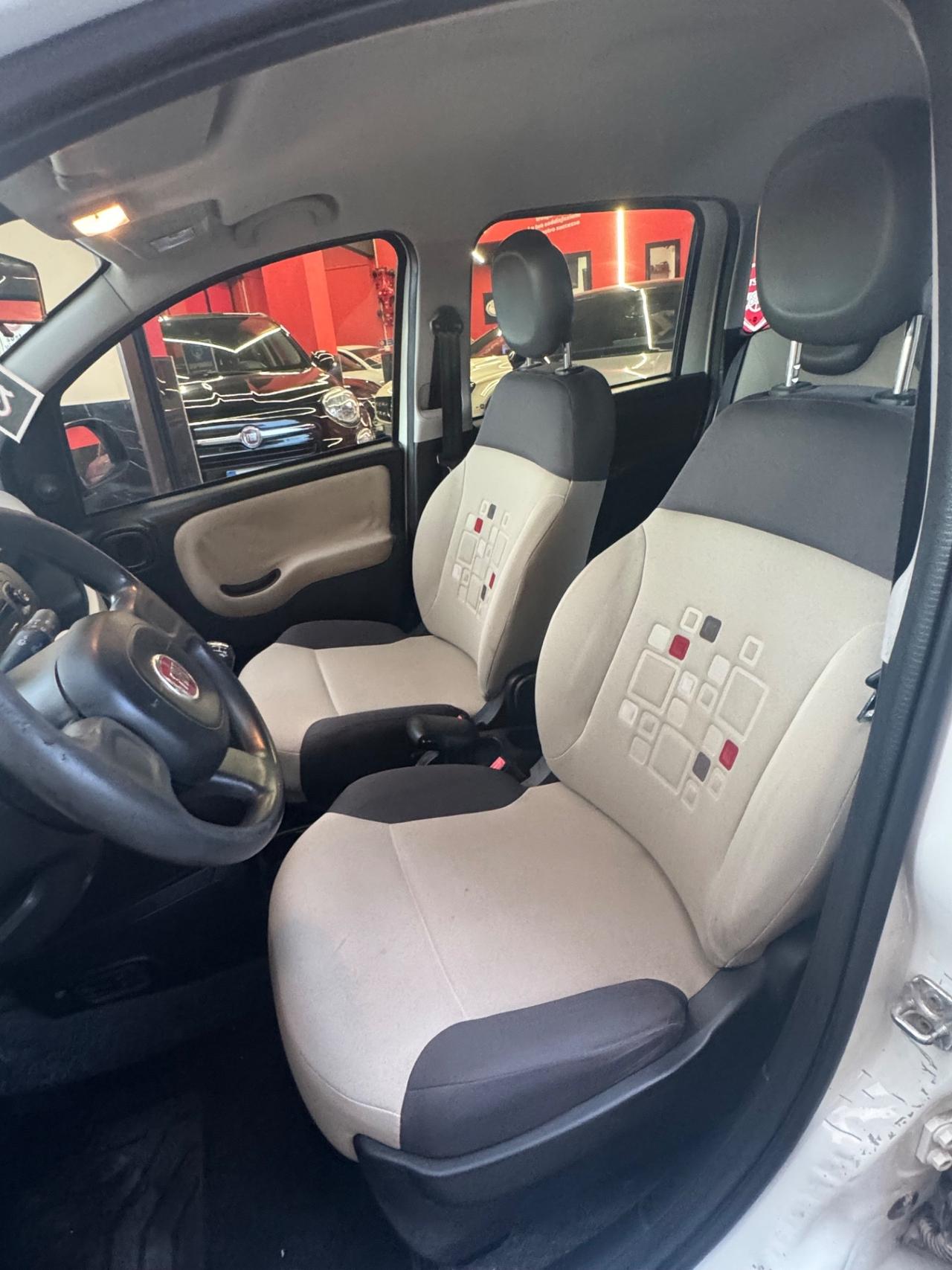 Fiat Panda 0.9 TwinAir Turbo Natural Power Lounge