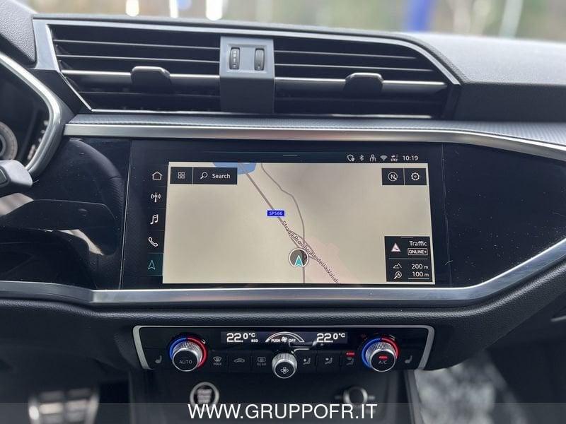 Audi Q3 35 TDI S tronic Identity Black