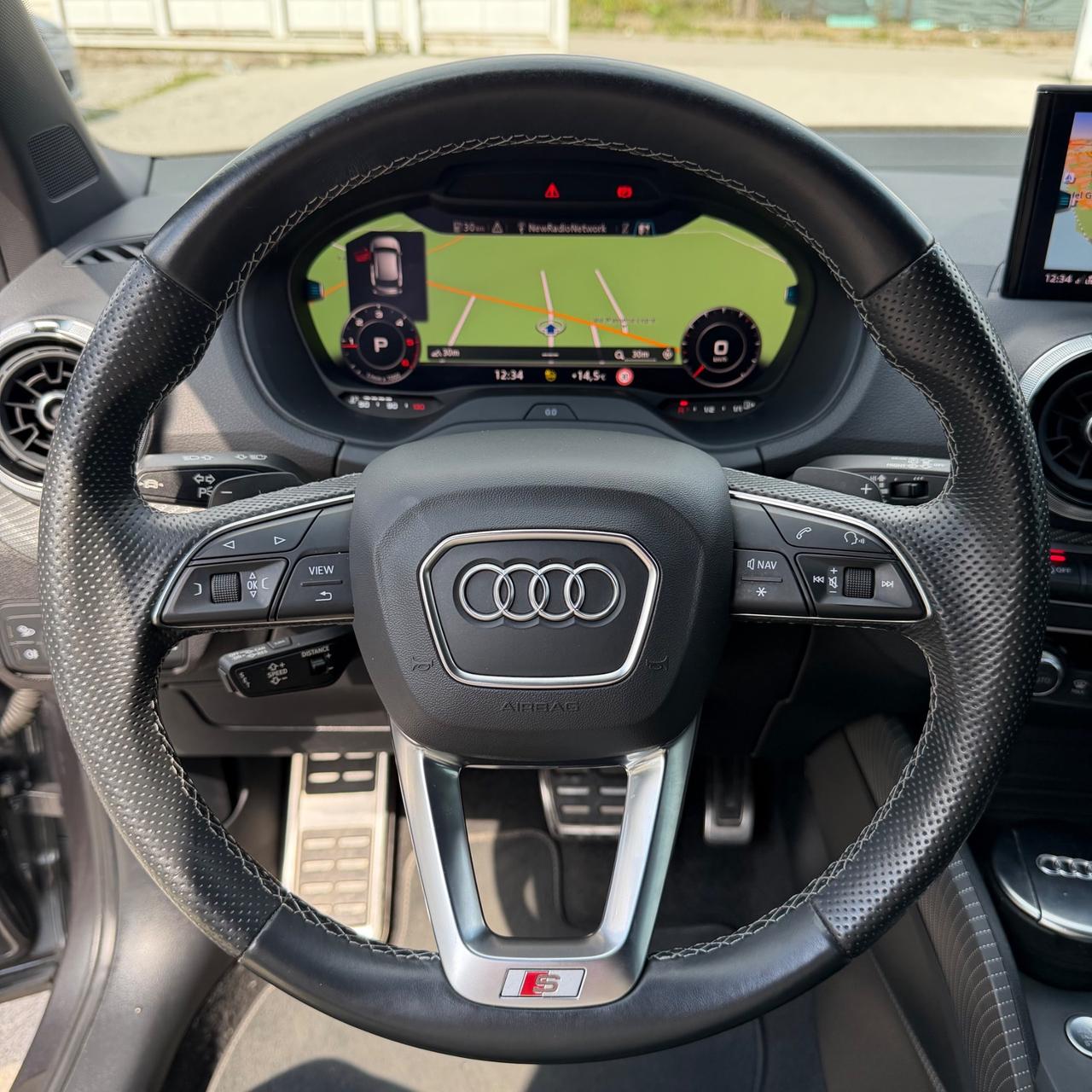 Audi Q2 35 TDI S tronic line Edition
