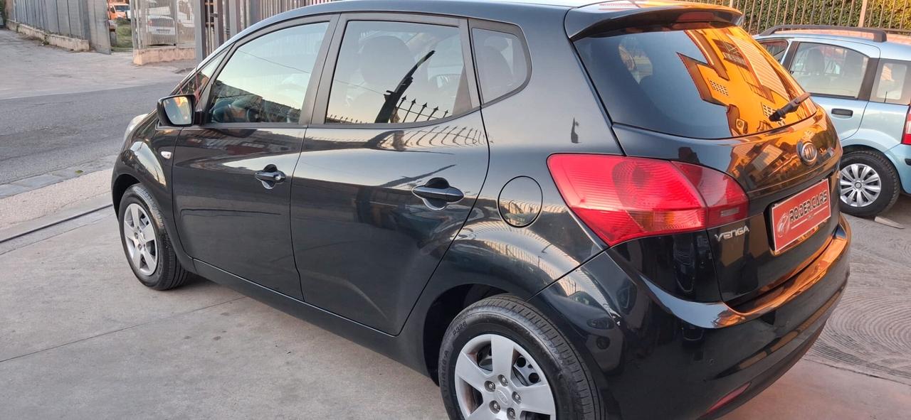 Kia Venga 1.4 CRDi 90CV Cool
