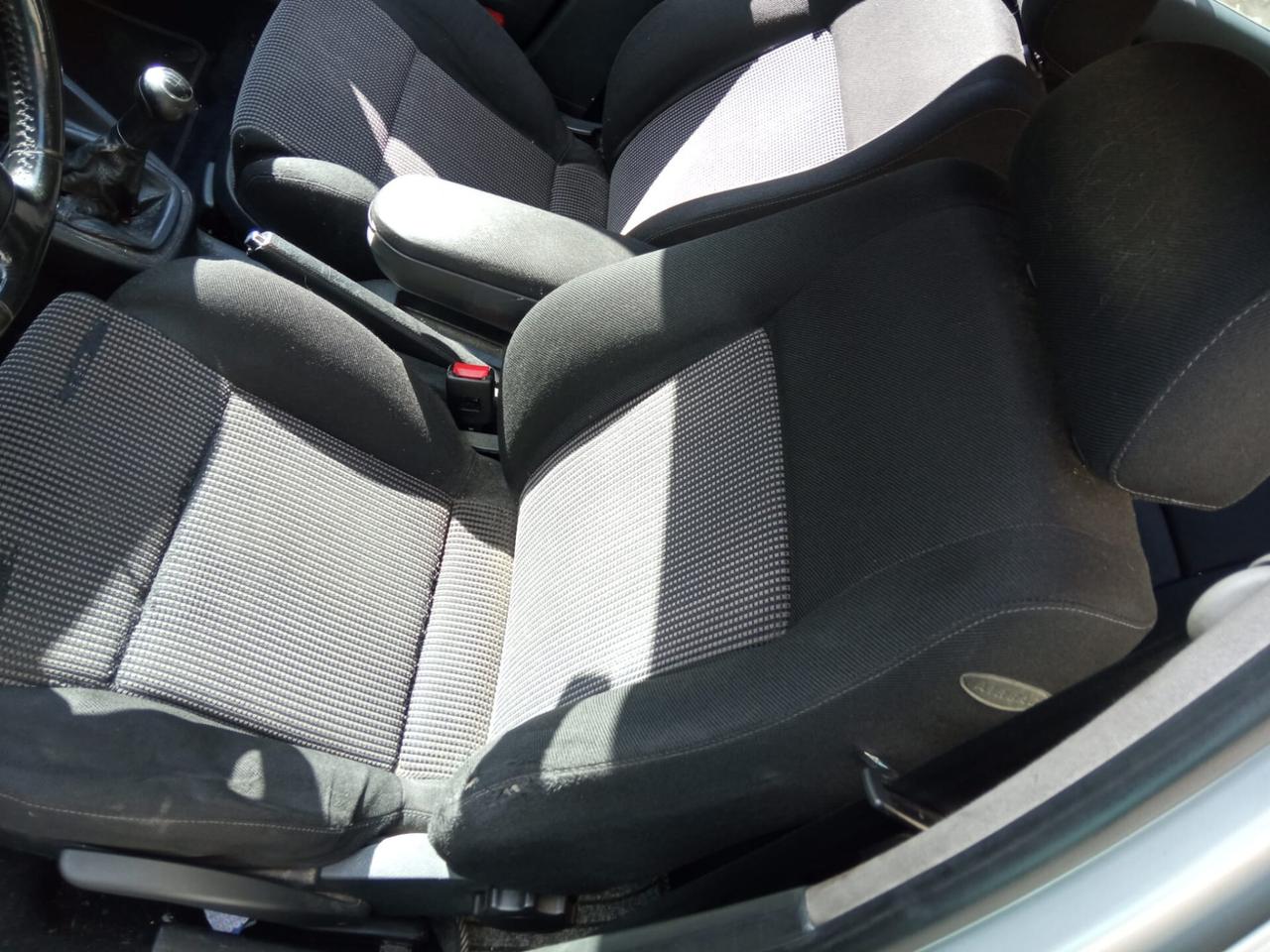 Volkswagen Golf 1.6 cat 5 porte Highline
