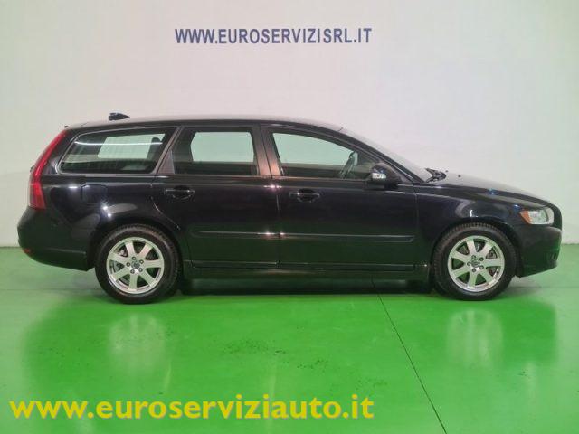 VOLVO V50 V50 2.0d Summum powershift