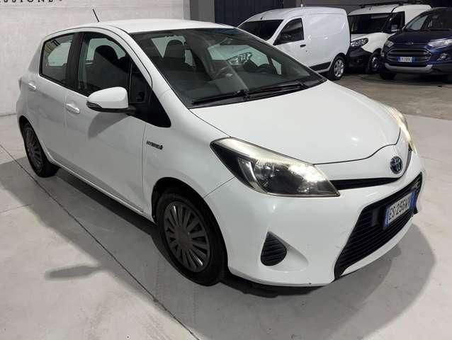 Toyota Yaris Ibrida Automatica 4 Stagioni