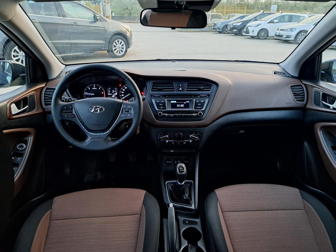 Hyundai i20 1.1 CRDi - 2015 NEOPATENTATI