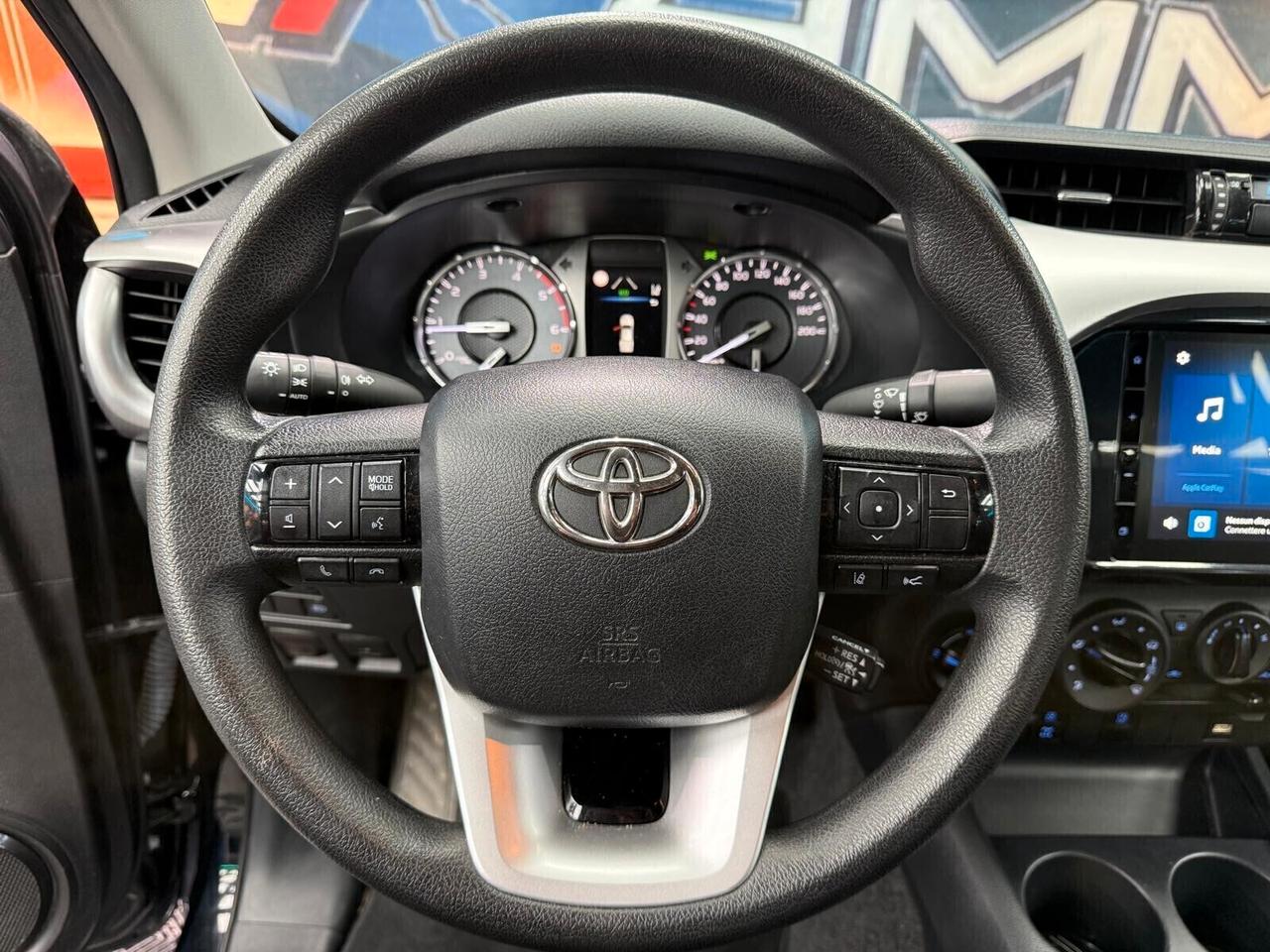 Toyota Hilux 2.4 D-4D A/T 4WD 4 porte Double Cab Comfort (886)