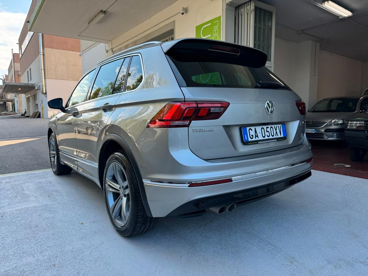 Volkswagen Tiguan 2.0 tdi R-Line 4motion 150cv dsg