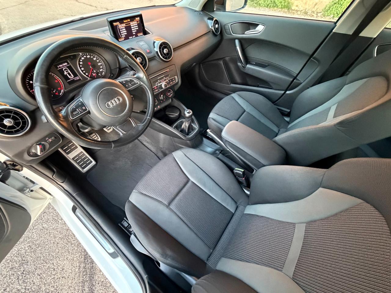 Audi A1 SPB/1.6 TDI 116CV/LED/SOLO 109000 KM