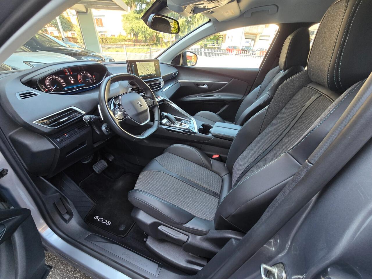 Peugeot 5008 1.5 Bluehdi 130cv EAT8 ALLURE / 7 POSTI