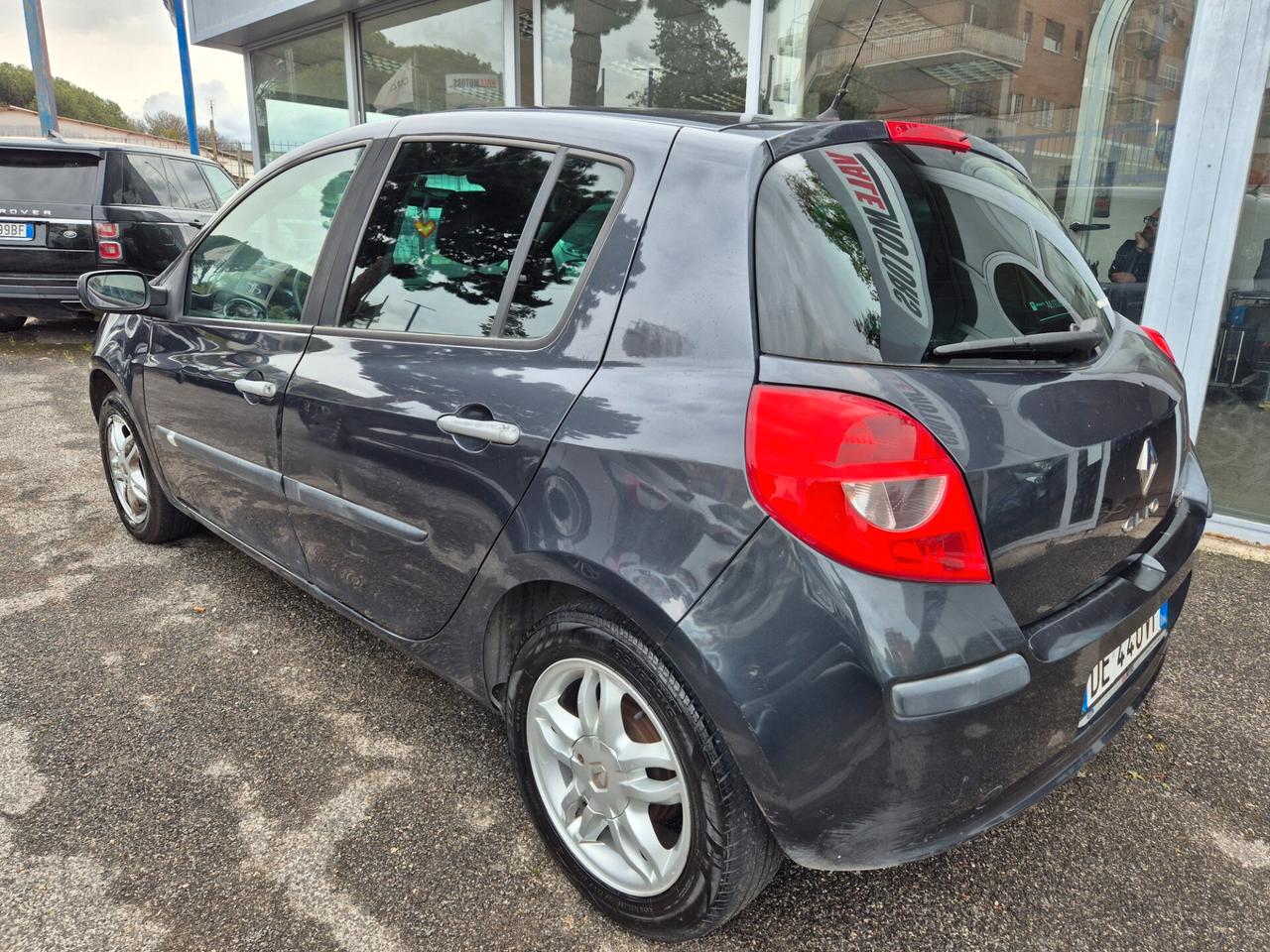Renault Clio le iene 1.4 99cv GPL