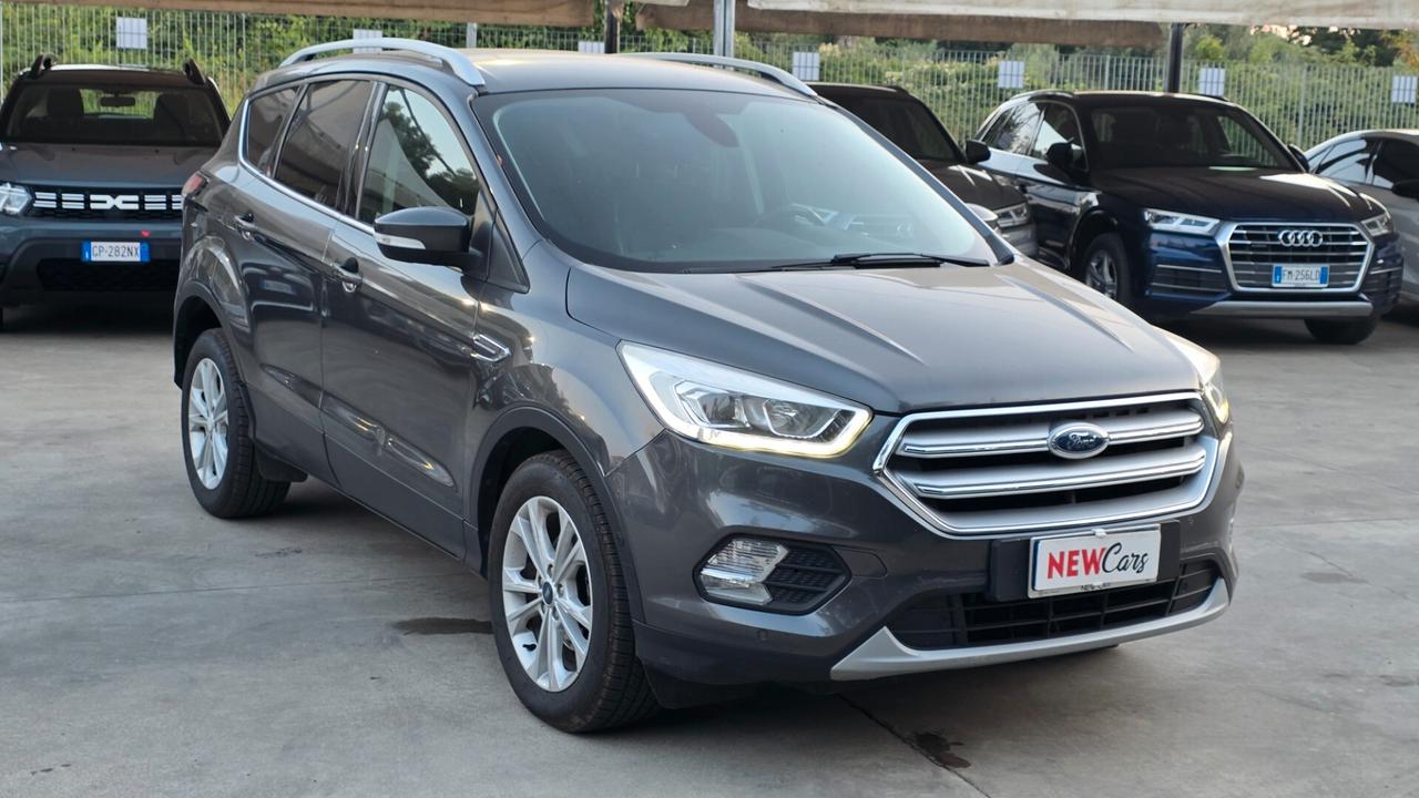 Ford Kuga 1.5 TDCI 120 CV S&S 2WD Powershift Edition