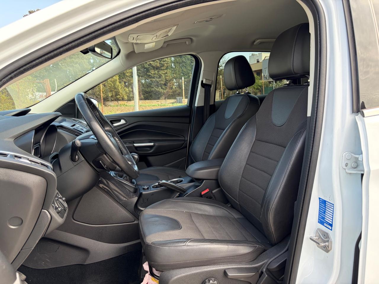 Ford Kuga 2.0 TDCI 115 CV 2WD Titanium