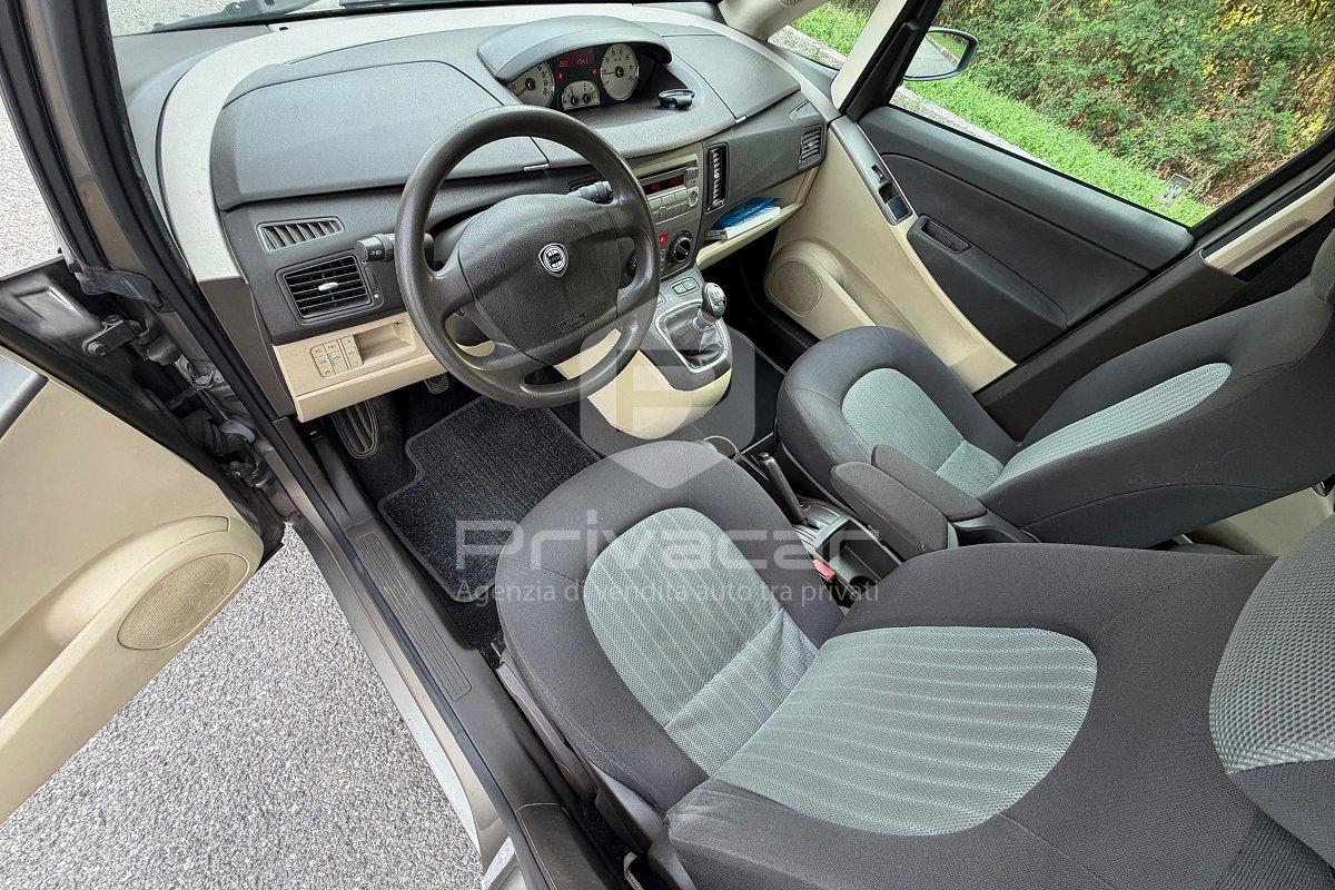 LANCIA Musa 1.4 16V Platino