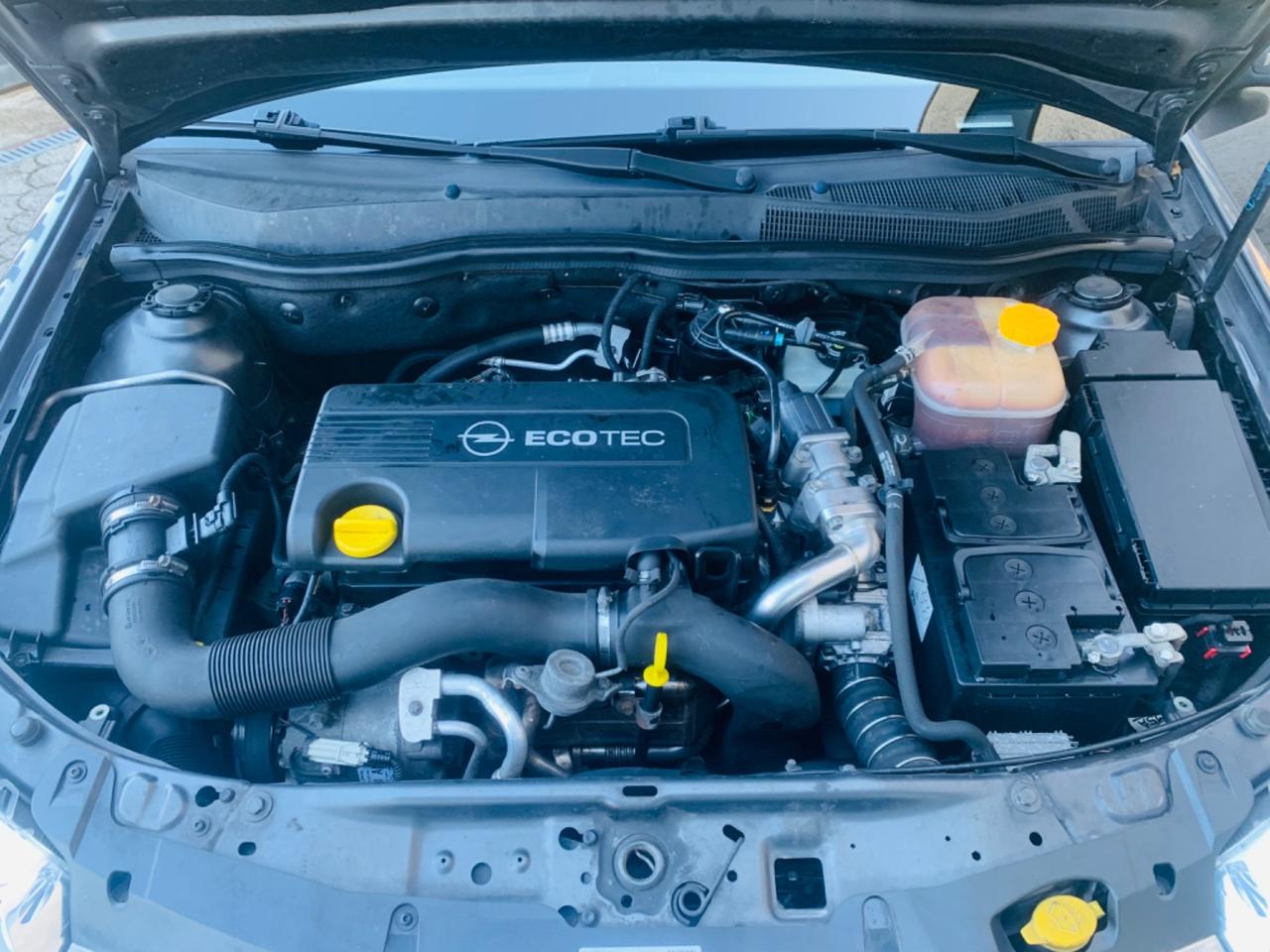 Opel Astra 1.7 CDTI 110CV 5 porte Cosmo