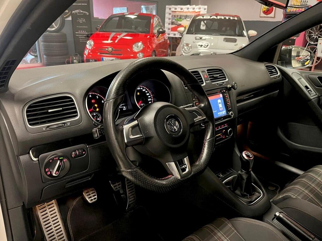 Volkswagen Golf 2.0 TSI 5p. GTI