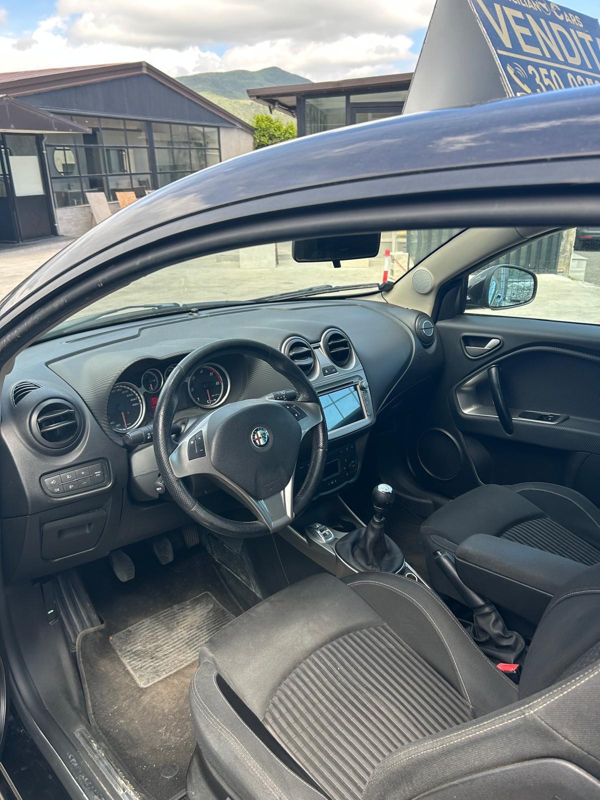 Alfa Romeo MiTo 1.6 JTDm 16V Distinctive Sport Pack