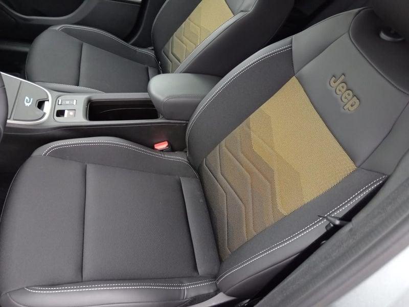 Jeep Avenger BEV BEV 156cv Summit