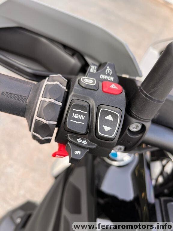 Bmw R 1300 GS tripleblack a 239 euro al mese senza anticipo