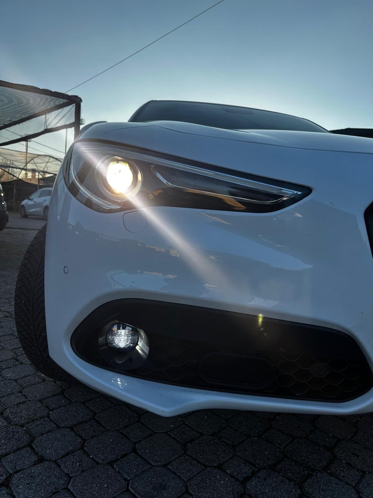Alfa Romeo Stelvio 2.2 Turbodiesel 180 CV AT8 RWD Executive
