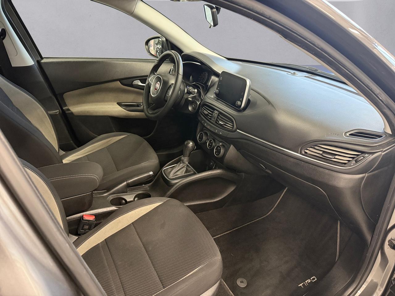 FIAT Tipo II - Tipo 5p 1.6 mjt Lounge s&s 120cv dct