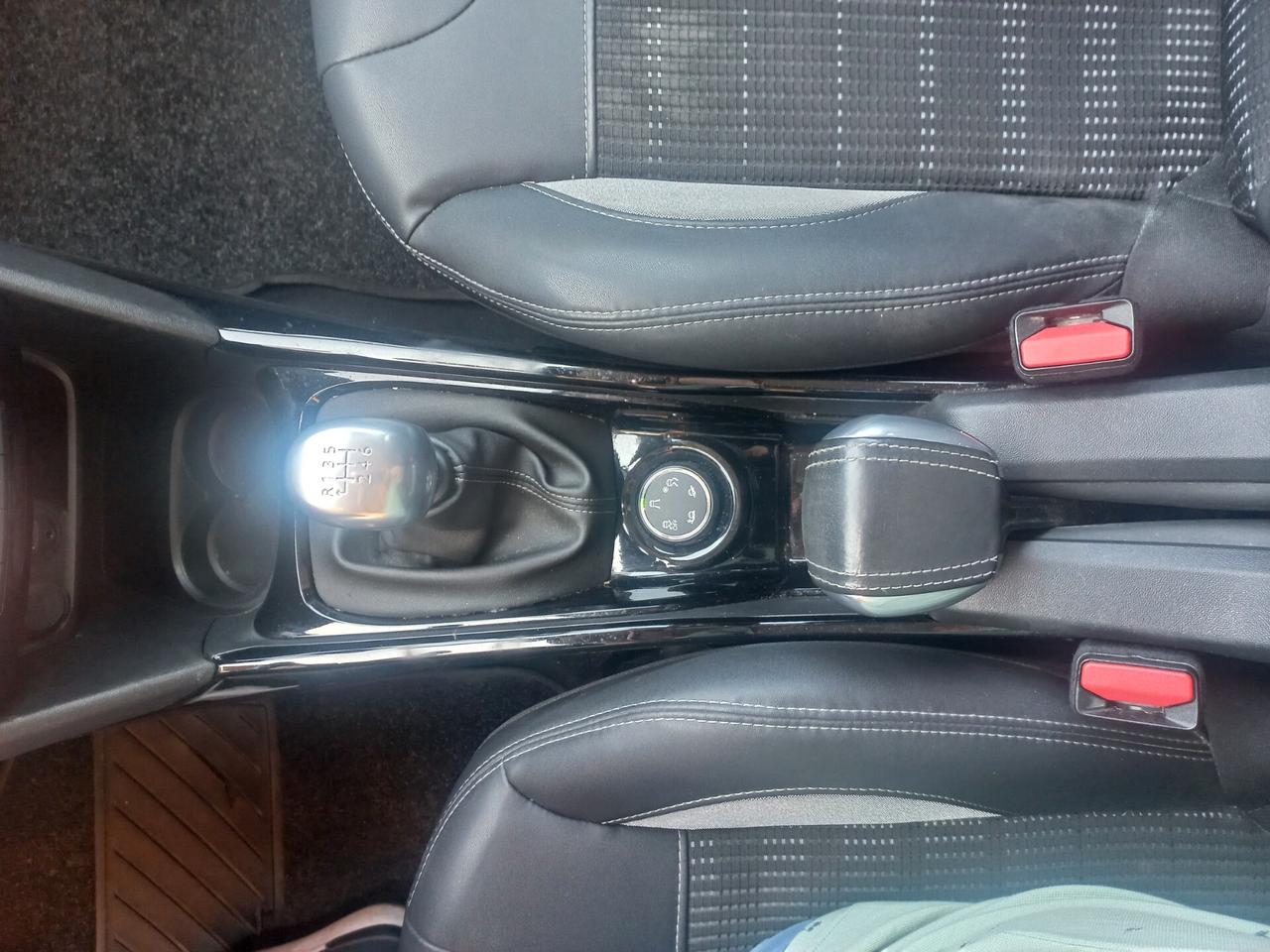 Peugeot 2008 BlueHDi 100 Allure