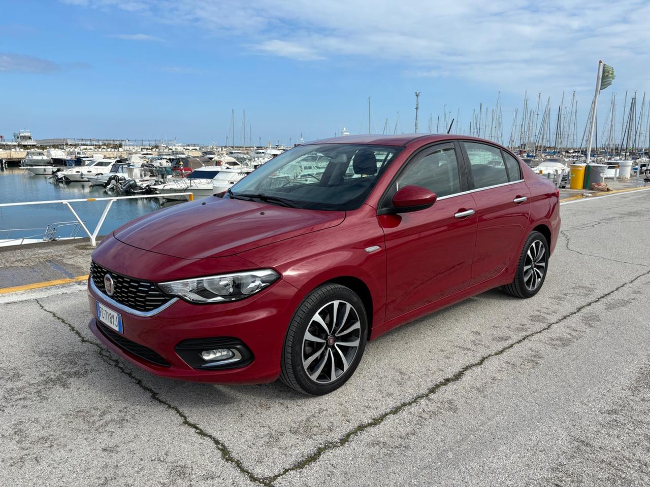 Fiat Tipo 1.6 MJT Lounge - 2016