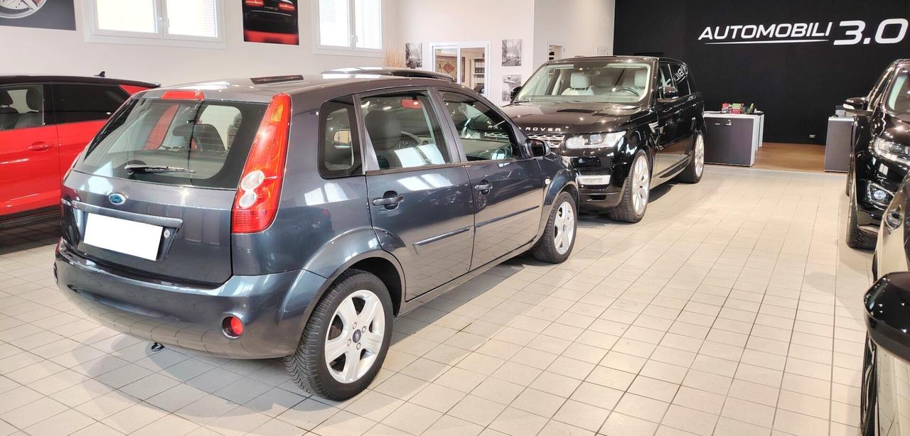 Ford Fiesta 1.2 16V 5p. Ghia