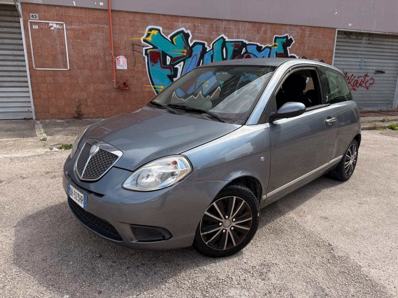 Lancia Ypsilon Restayling 1.2benz Full Perfett