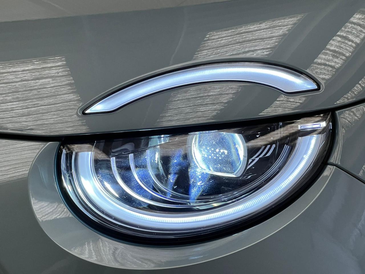 Fiat 500e 42 kWh La Prima *AUTONOMIA 320KM*