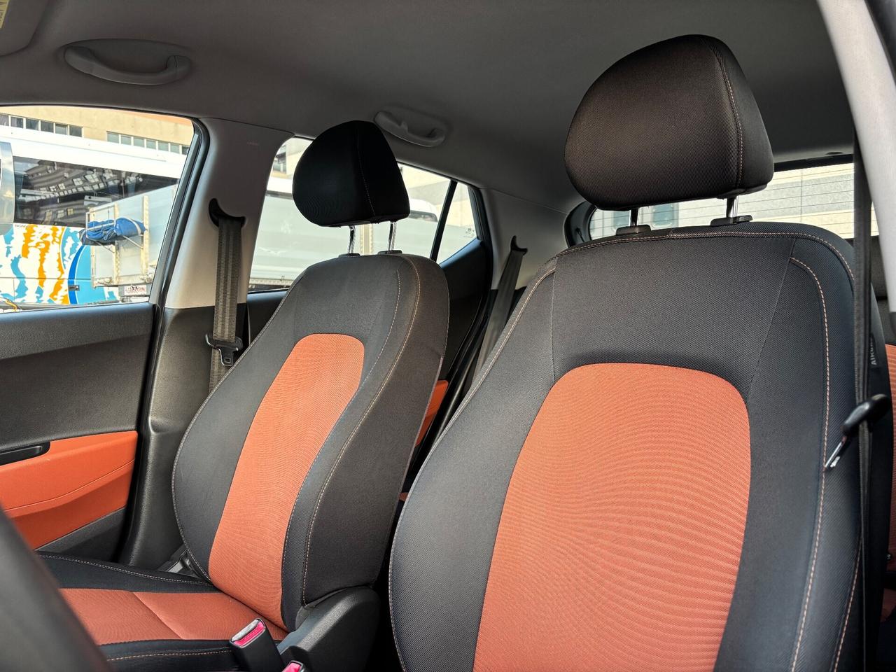 HYUNDAI i10 1.0 BENZINA 5 PORTE PERFETTA 5 POSTI NEOPATENTATI