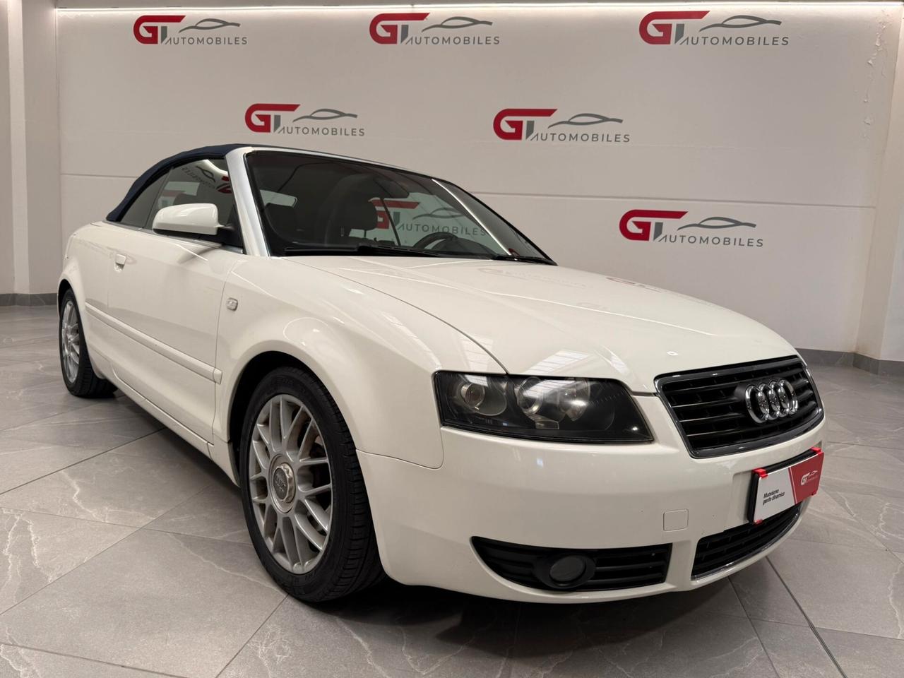 Audi A4 Cabriolet 2.5 V6 TDI 163 CV